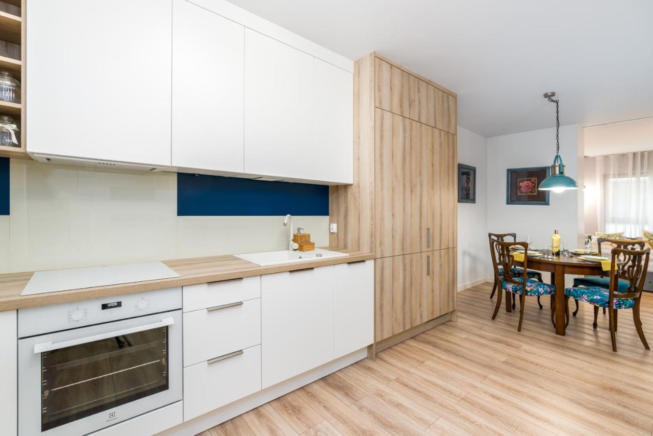 Villa Venecja Apartment Chwaliszewo With Free Garage City Center By Noclegi Renters Познань Экстерьер фото